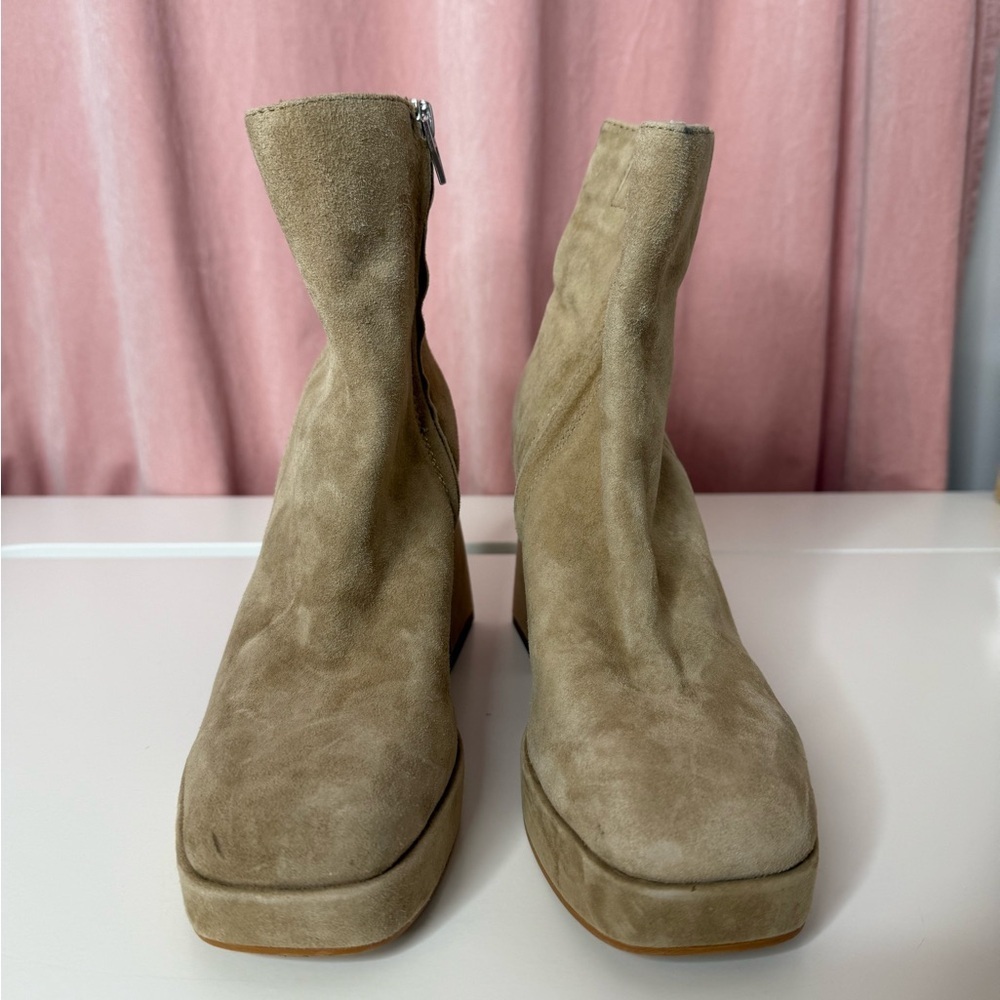 Dolce Vita Beige Tan Suede Platform Booties Sz 7 NWOT - Picture 3 of 10